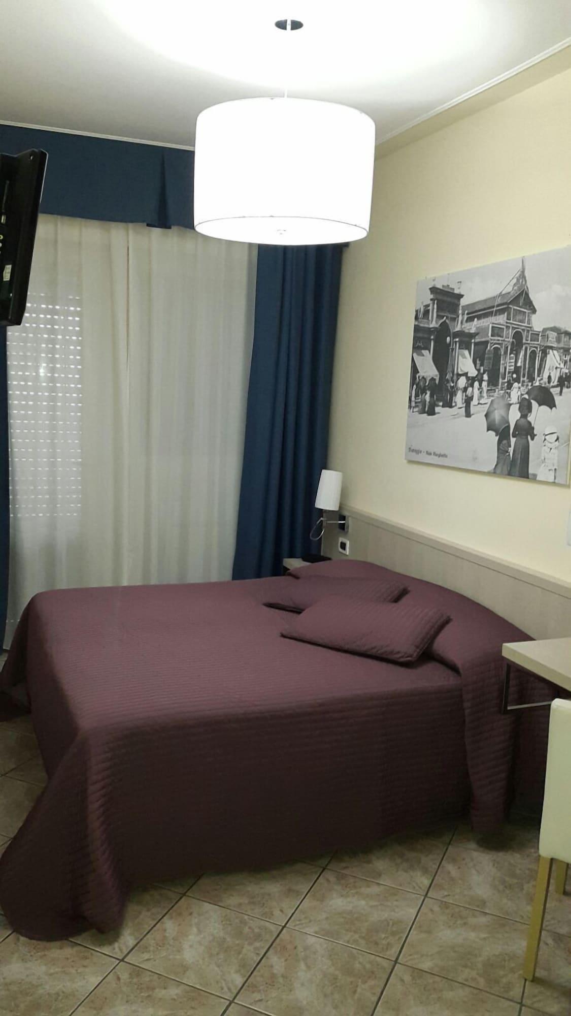 Hotel Bella Riviera Lungomare Viareggio Exterior foto